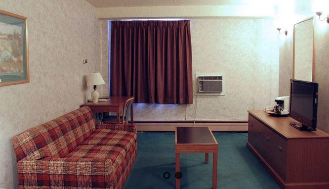 Blue Bird Hotel Melfort Екстер'єр фото